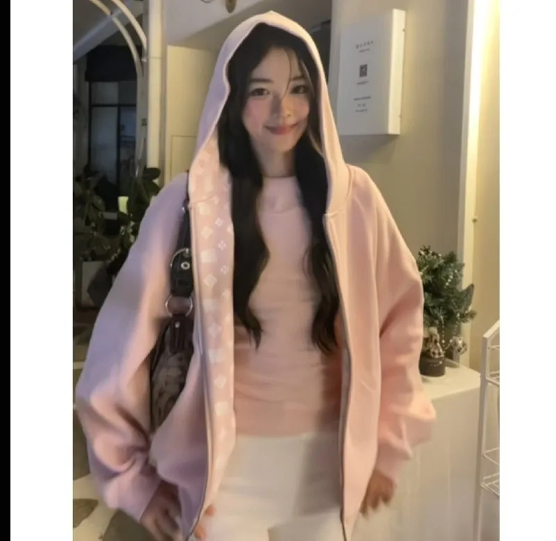 Hoodie — Ustki kiyim, 185 000 so‘m
