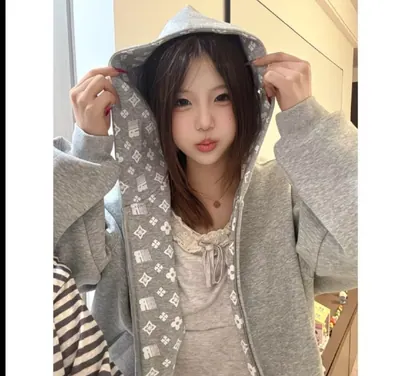 Hoodie — 2-rasm